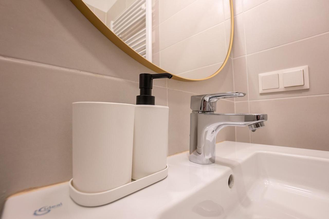 Stylish Apartment With Dedicated Working Space And Super King-Size Bed Located Between City Centre And Donau River Wiedeń Zewnętrze zdjęcie