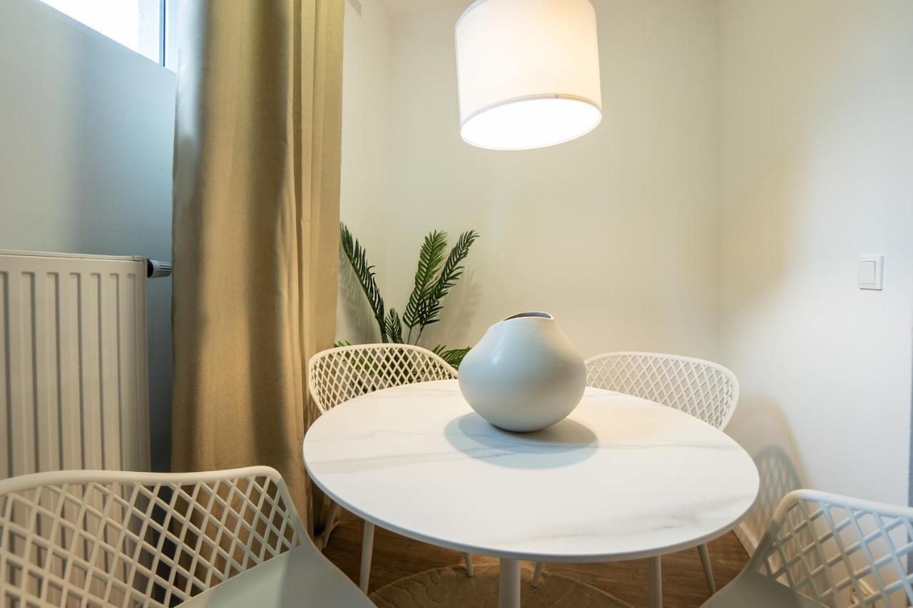 Stylish Apartment With Dedicated Working Space And Super King-Size Bed Located Between City Centre And Donau River Wiedeń Zewnętrze zdjęcie